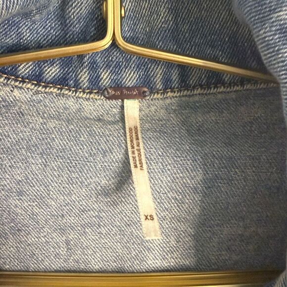 Free People Bedford Distressed Medium Wash Cropped Jacket Size XS - Picture 7 of 11
